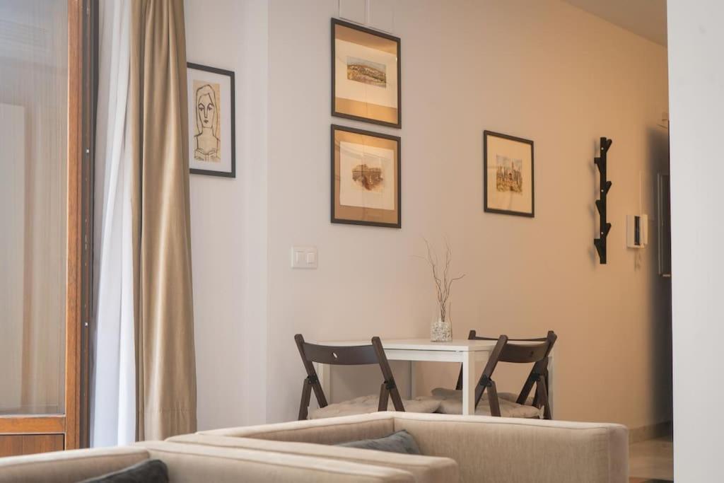 Apartamento Nuevo Junto A La Catedral De Sevilla Exterior foto