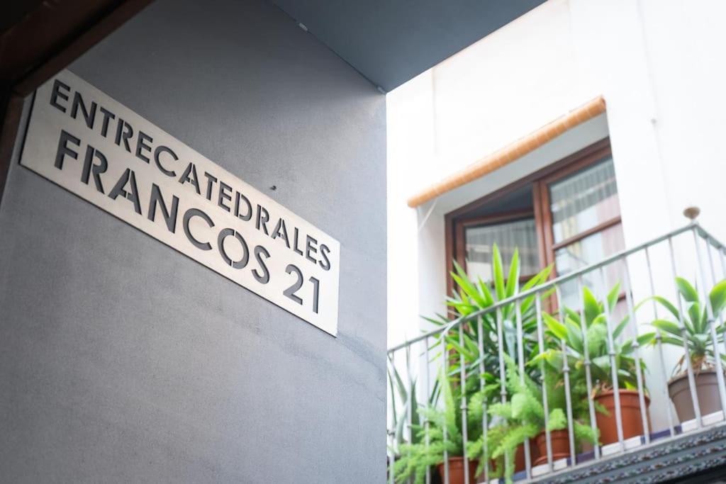 Apartamento Nuevo Junto A La Catedral De Sevilla Exterior foto